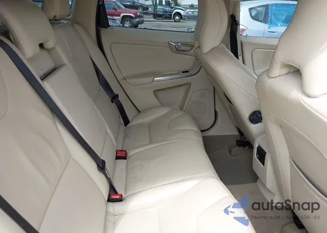 2014 Volvo Xc60 3.2 z USA, uszkodzony, nr VIN YV4940DLXE2552677